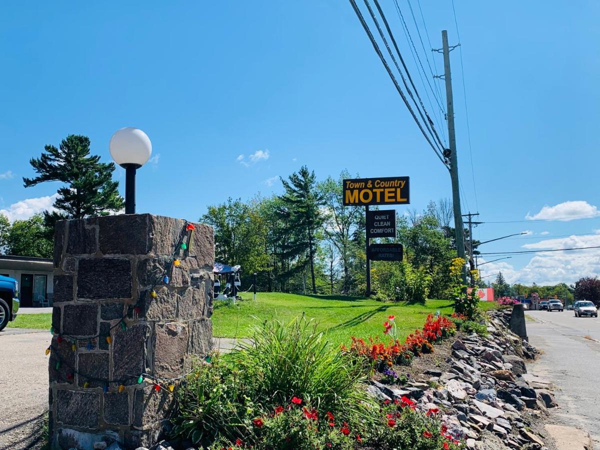 Town & Country Motel Parry Sound Zewnętrze zdjęcie